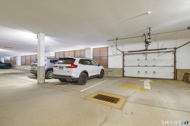 2435 Bedford Street 21C, Stamford, CT 06905