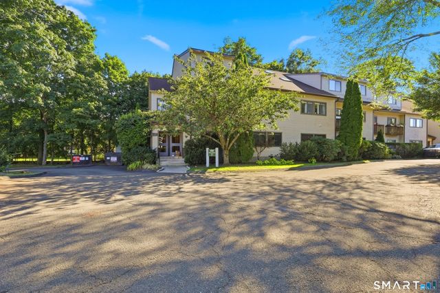 2435 Bedford Street 21C, Stamford, CT 06905