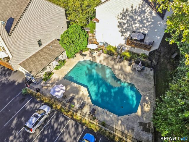 2435 Bedford Street 21C, Stamford, CT 06905
