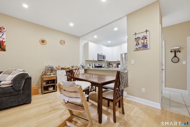2435 Bedford Street 21C, Stamford, CT 06905
