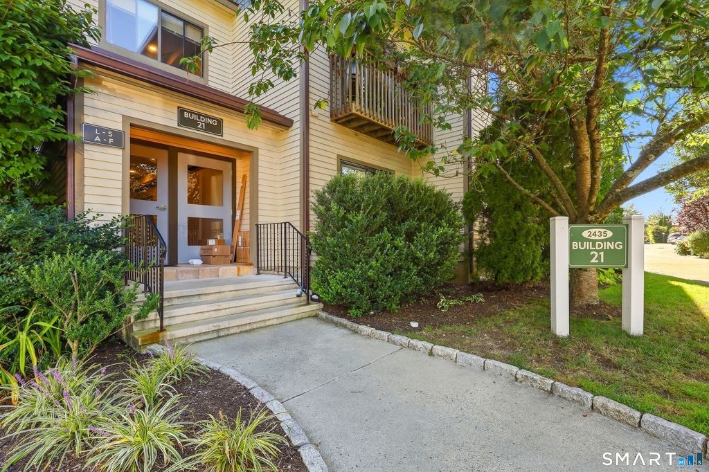 2435 Bedford Street 21C, Stamford, CT 06905
