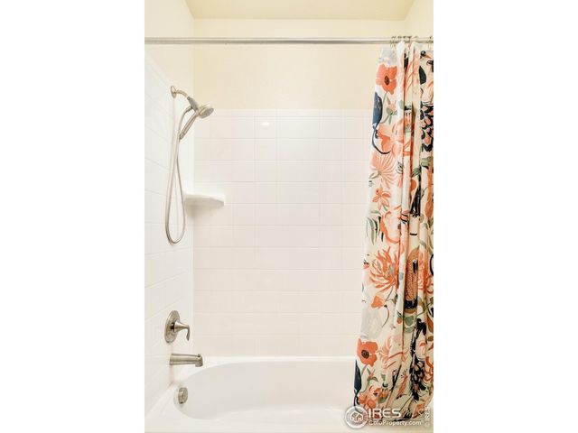 825 Dakota Ln, Erie, CO 80516