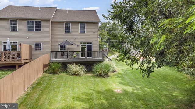 426 PUMPING STATION RD, Hanover, PA 17331