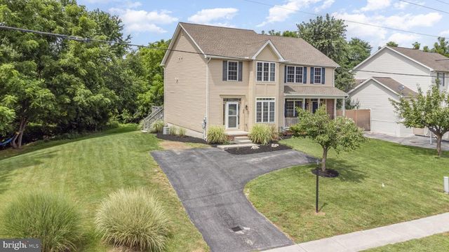426 PUMPING STATION RD, Hanover, PA 17331