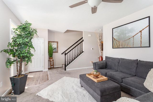 426 PUMPING STATION RD, Hanover, PA 17331