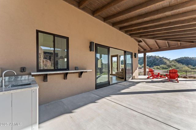 30100 W Walter Road, Wickenburg, AZ 85390