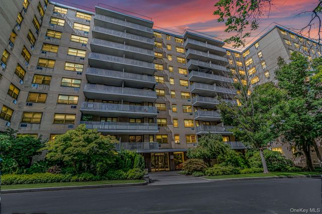 39-60 54th Street 8S, Woodside, NY 11377