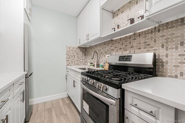 39-60 54th Street 8S, Woodside, NY 11377