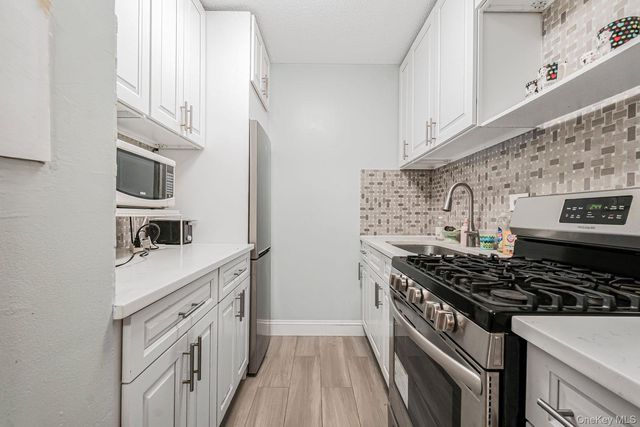 39-60 54th Street 8S, Woodside, NY 11377