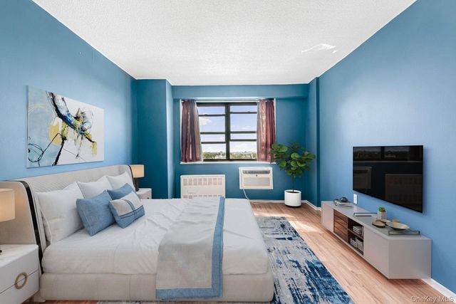 39-60 54th Street 8S, Woodside, NY 11377