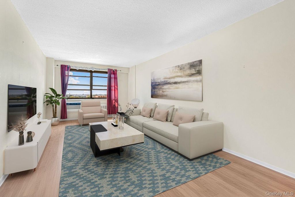 39-60 54th Street 8S, Woodside, NY 11377 — photo 2