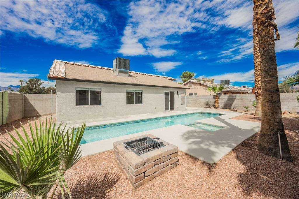 5102 Del Shannon Street, North Las Vegas, NV 89031 — photo 2