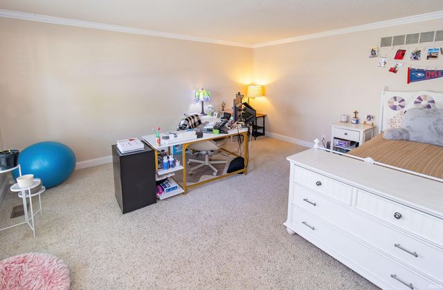 7699 Hermitage Court, Newburgh, IN 47630