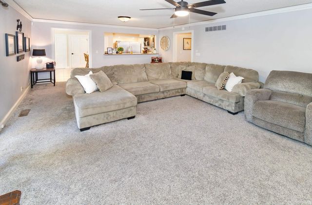 7699 Hermitage Court, Newburgh, IN 47630