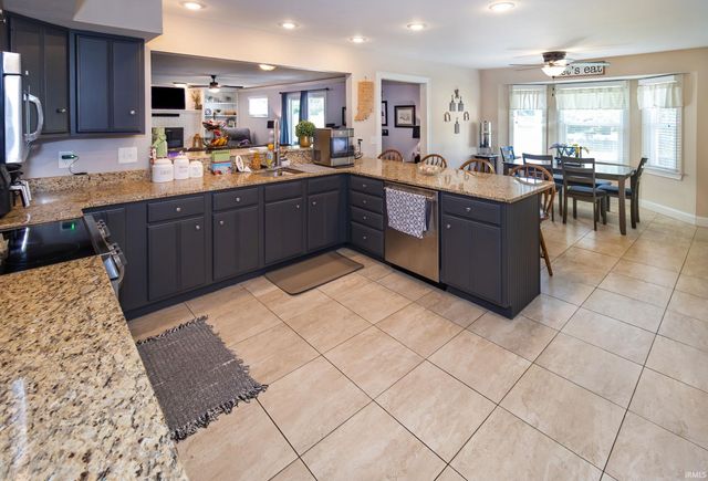 7699 Hermitage Court, Newburgh, IN 47630