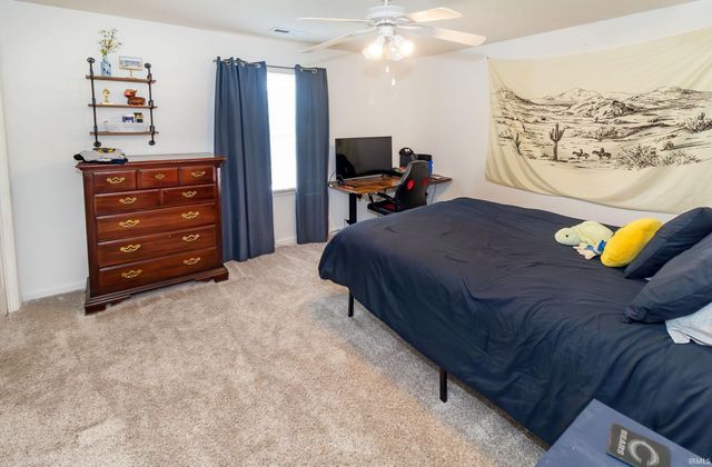 7699 Hermitage Court, Newburgh, IN 47630