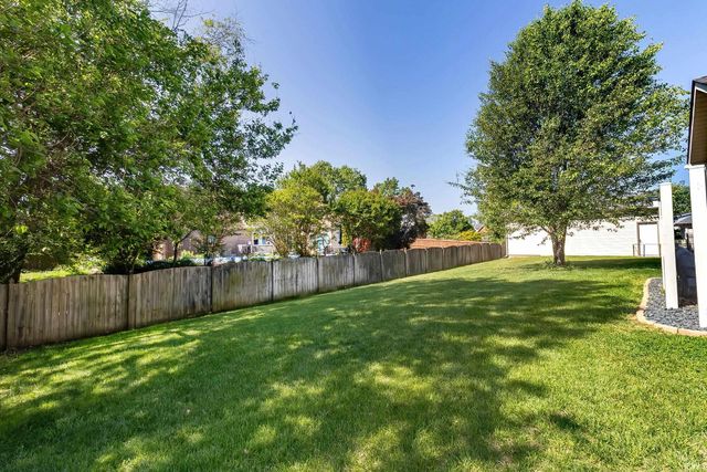 7699 Hermitage Court, Newburgh, IN 47630