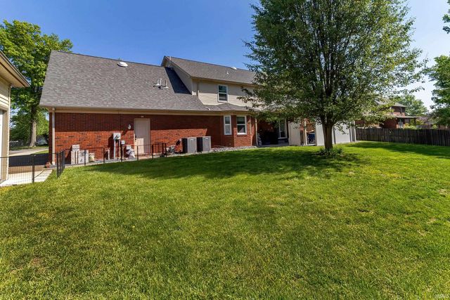 7699 Hermitage Court, Newburgh, IN 47630