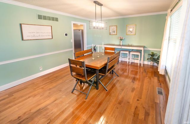 7699 Hermitage Court, Newburgh, IN 47630