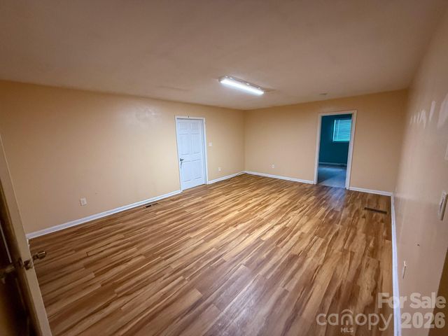 483 Caribou Road, Asheville, NC 28803