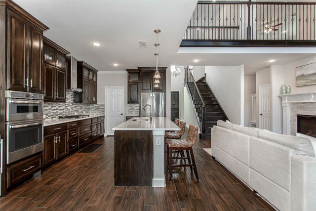 2219 Cochran Street, Irving, TX 75062