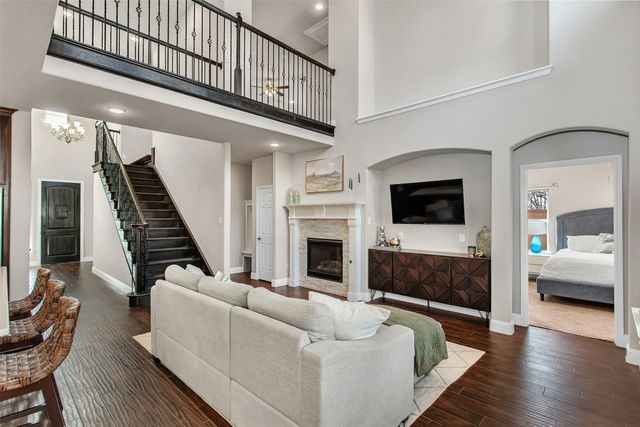 2219 Cochran Street, Irving, TX 75062