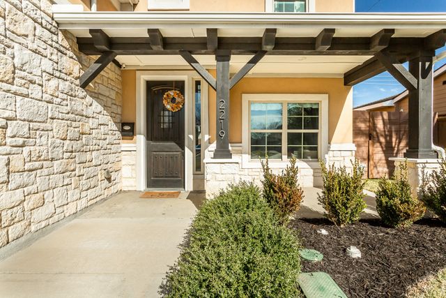 2219 Cochran Street, Irving, TX 75062