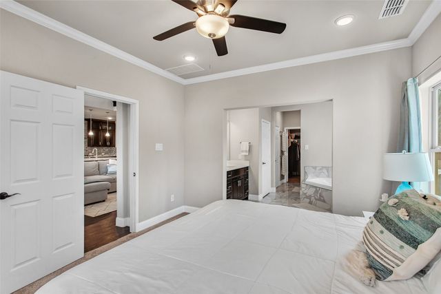 2219 Cochran Street, Irving, TX 75062