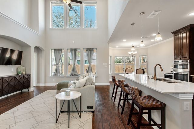 2219 Cochran Street, Irving, TX 75062