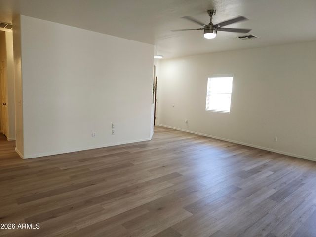 2227 N 92ND Dale, Phoenix, AZ 85037