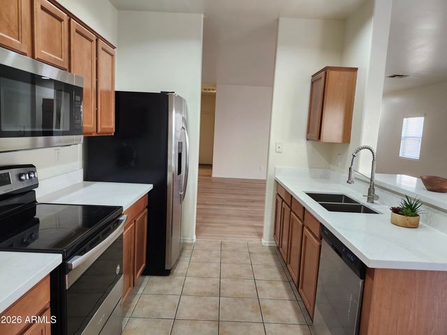 2227 N 92ND Dale, Phoenix, AZ 85037