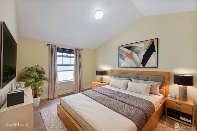 5033 12 Avenue NE, Seattle, WA 98105