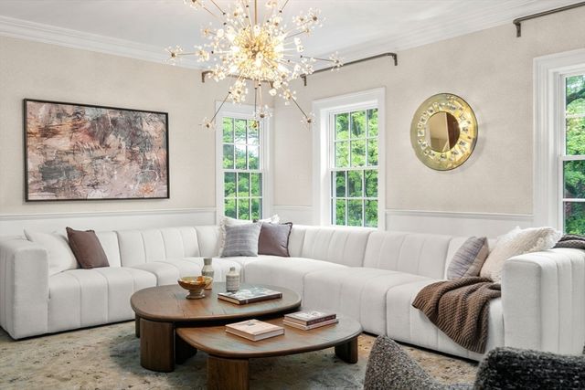 188 Heath St, Brookline, MA 02467