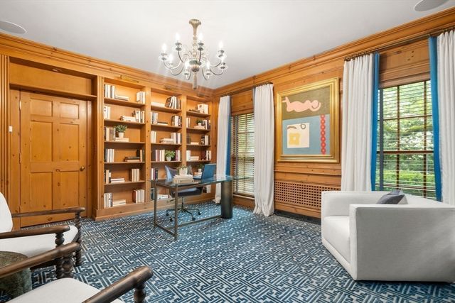 188 Heath St, Brookline, MA 02467