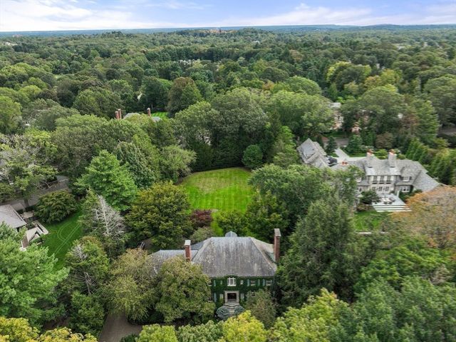 188 Heath St, Brookline, MA 02467