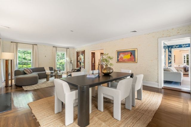 188 Heath St, Brookline, MA 02467