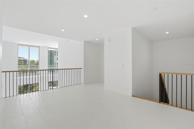 400 CENTRAL AVENUE 301, St Petersburg, FL 33701