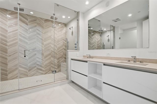 400 CENTRAL AVENUE 301, St Petersburg, FL 33701
