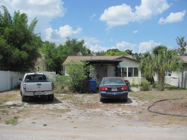 4716 17TH AVENUE N, St Petersburg, FL 33713