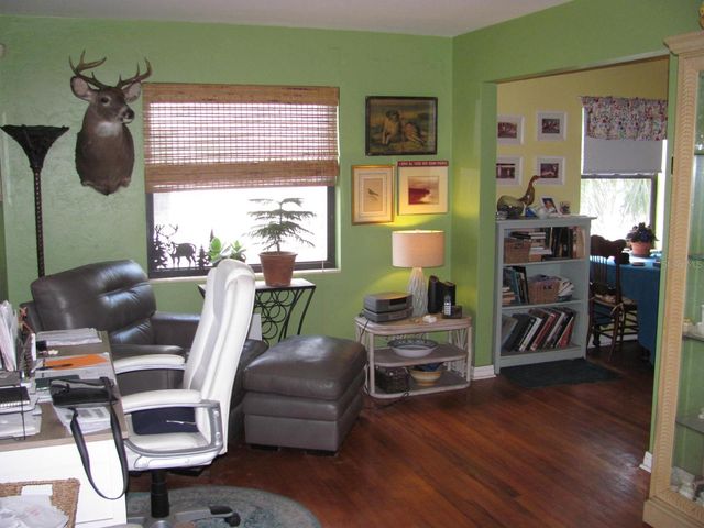 4716 17TH AVENUE N, St Petersburg, FL 33713