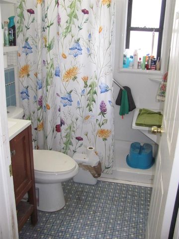 4716 17TH AVENUE N, St Petersburg, FL 33713