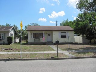 4716 17TH AVENUE N, St Petersburg, FL 33713