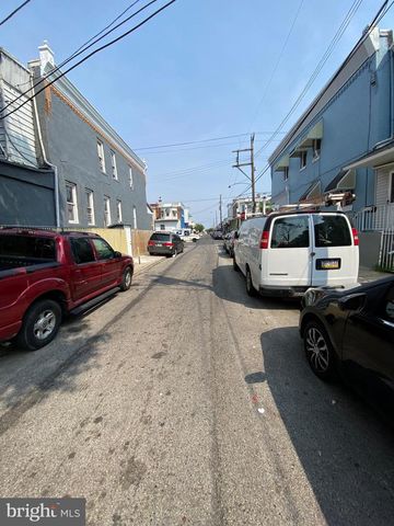 718 W BUTLER ST, Philadelphia, PA 19140