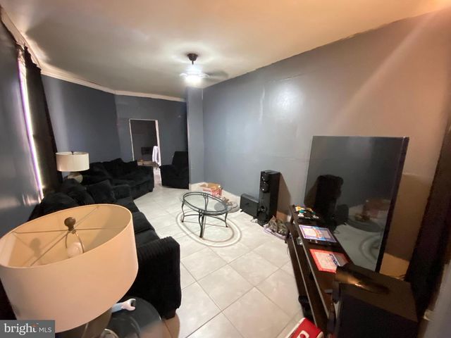 718 W BUTLER ST, Philadelphia, PA 19140