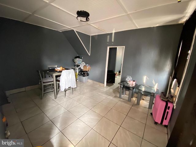 718 W BUTLER ST, Philadelphia, PA 19140