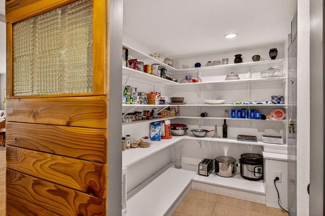 8617 S Butte Rd, Sutter, CA 95982