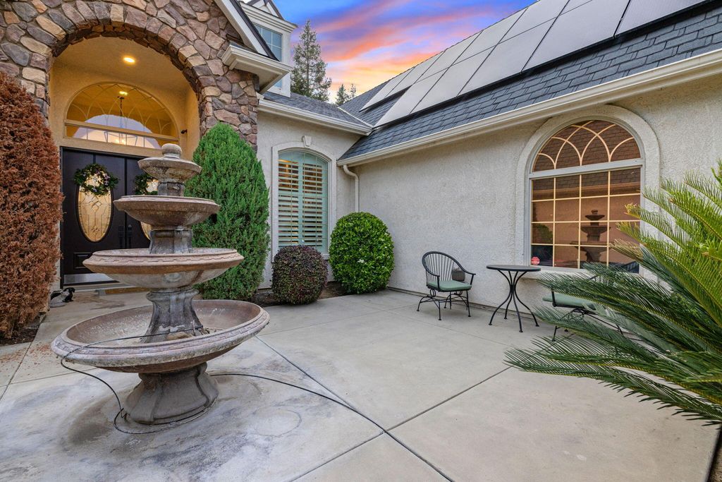 Image 11 of property listing at 201 N Preston Street, Visalia, CA 93291