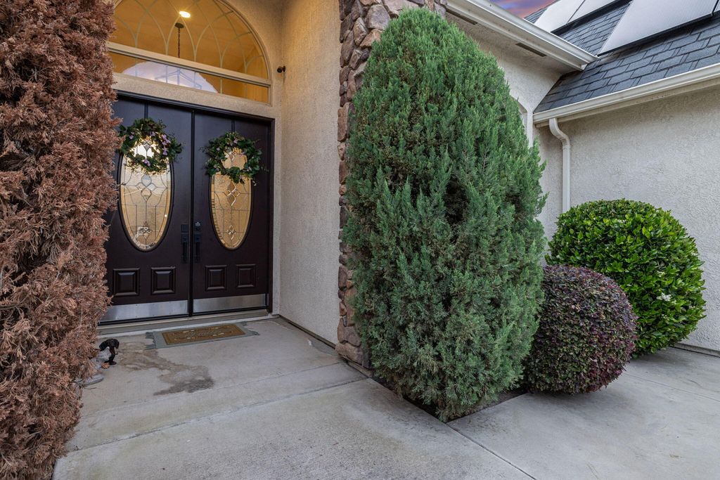 Image 12 of property listing at 201 N Preston Street, Visalia, CA 93291