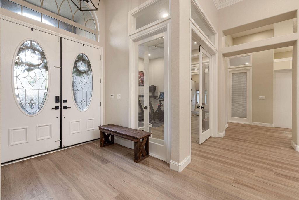 Image 13 of property listing at 201 N Preston Street, Visalia, CA 93291