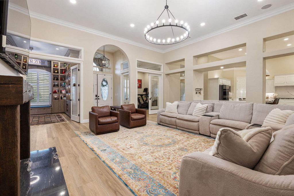 Image 20 of property listing at 201 N Preston Street, Visalia, CA 93291